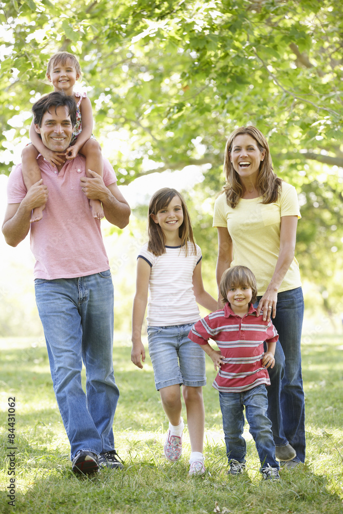 Fototapeta premium Family in park