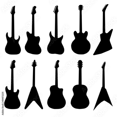 Fotografia Duży zestaw gitar akustycznych i gitar elektrycznych.