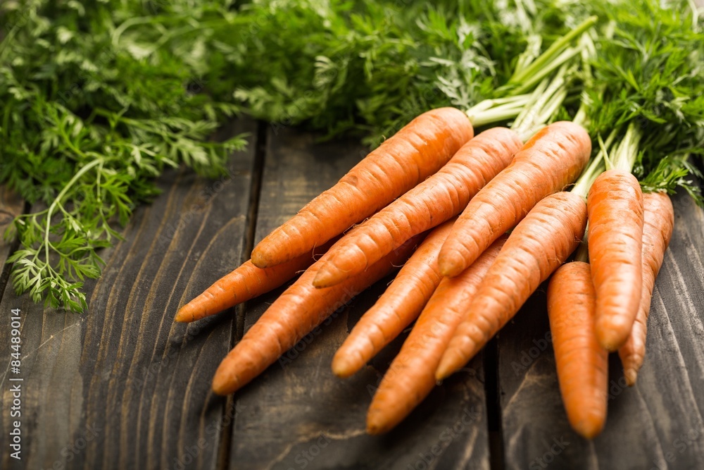 Carrots, wood, leaves. Carrots, wood, leaves.