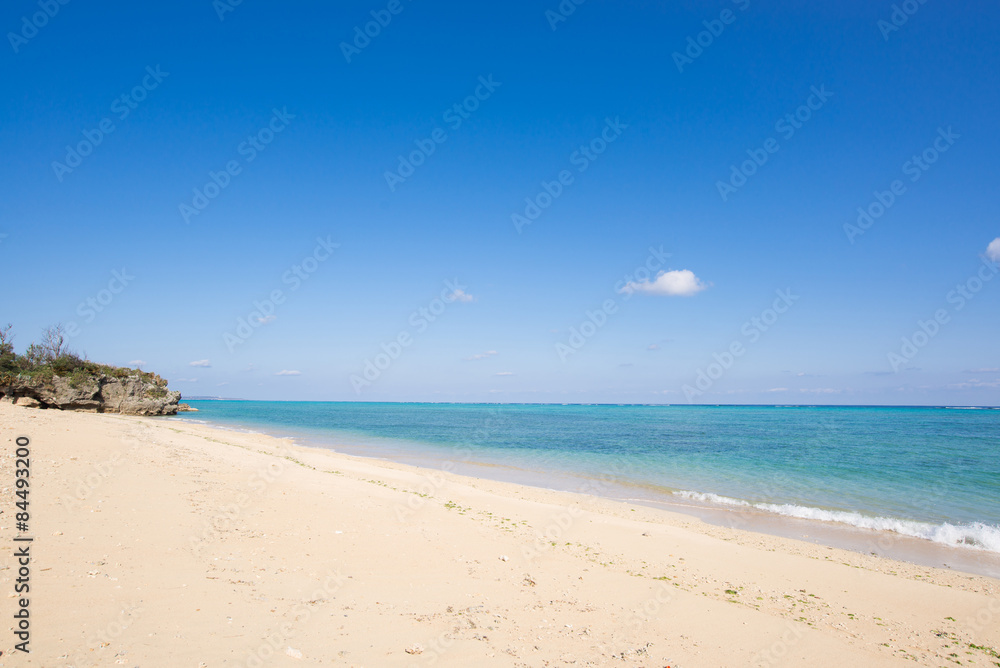 沖縄のビーチ・シルバマ