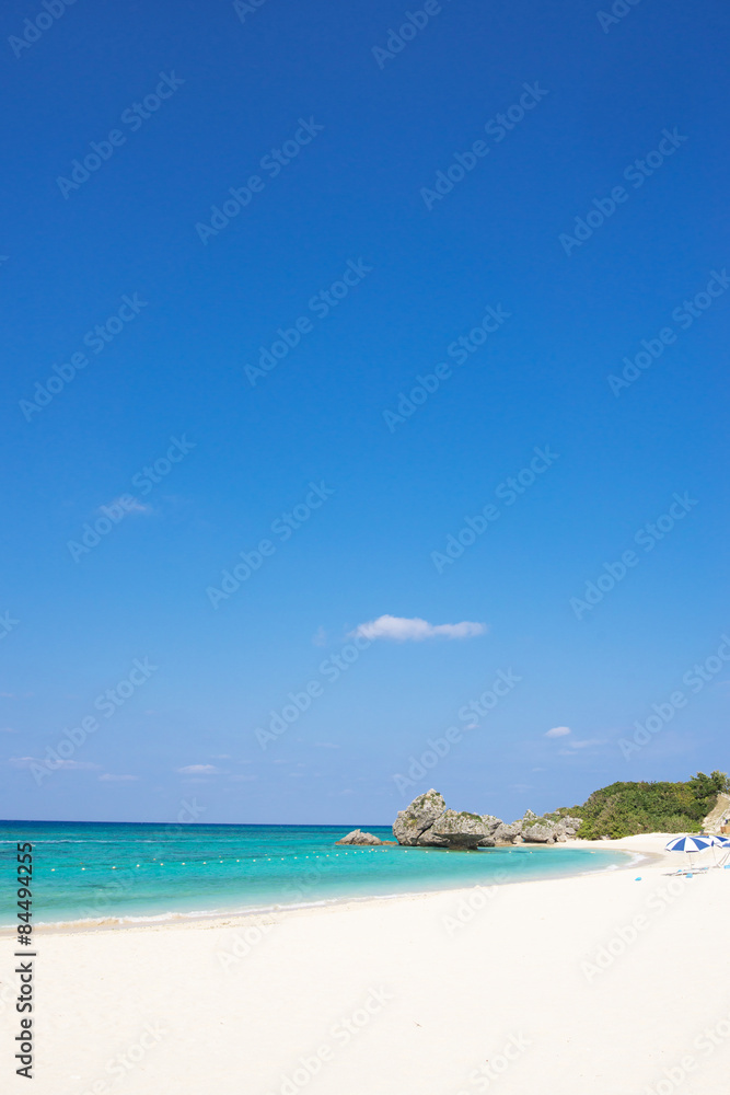 Fototapeta premium 沖縄のビーチ・ニライビーチ