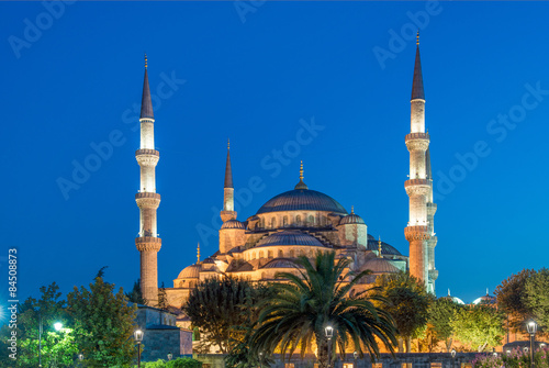 Blue Mosque (Sultanahmet Camii) night view, Istanbul, Turkey