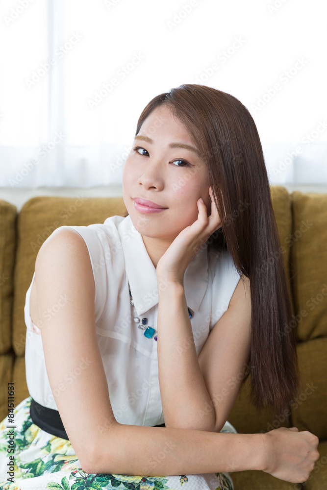ロングヘアーの美しい女性