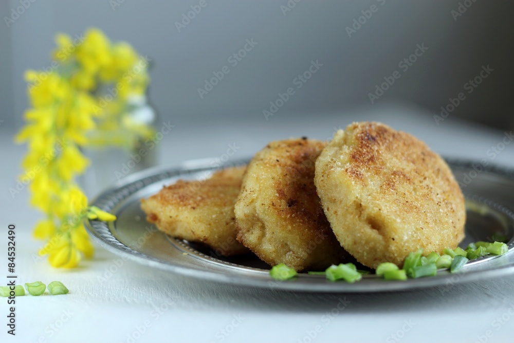vegan potato cutlets