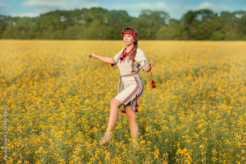 She moves across the field. She moves across the field.