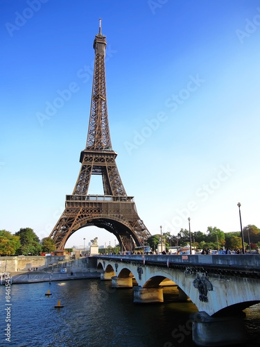 The Eiffel Tower in Paris, France © Javen