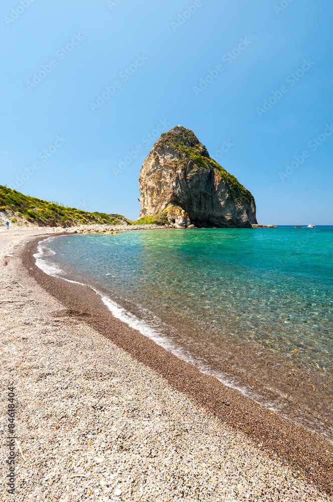 Obraz premium Palmarola Cala del Porto