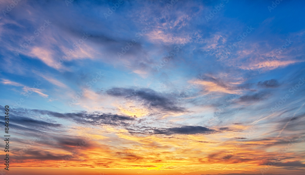 Obraz premium Zachód słońca niebo nad morzem