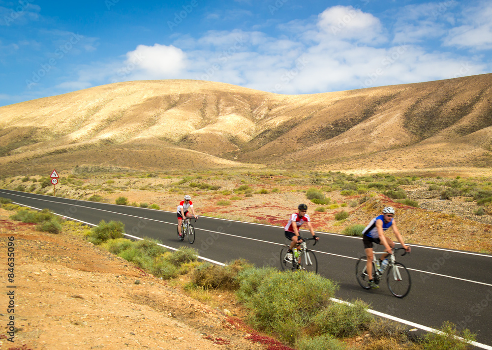 Fototapeta premium Racing cyclists on Fuerteventura