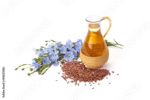 linseed oil with flax seeds