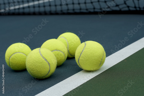 tennis ball  on court  background © leisuretime70