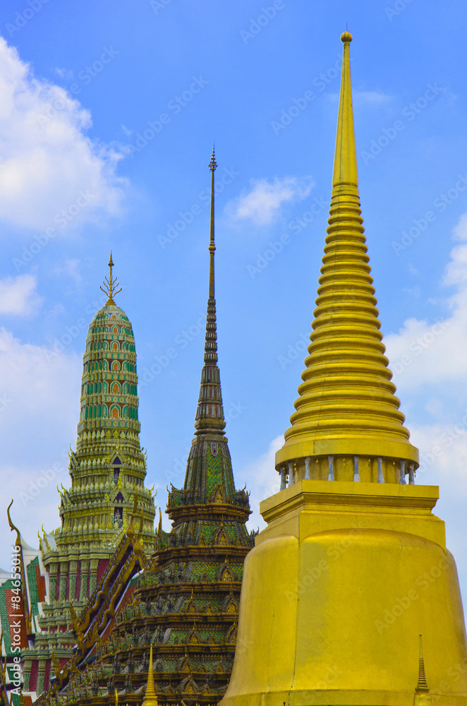 Fototapeta premium Emerald Buddha Temple, Bangkok, Thailand