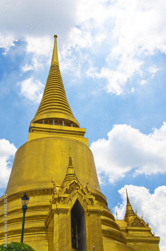 Naklejka premium Emerald Buddha Temple, Bangkok, Thailand