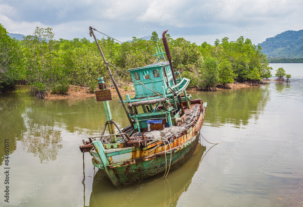 The sailboat sank after a serious storm. The sailboat sank after a serious storm.