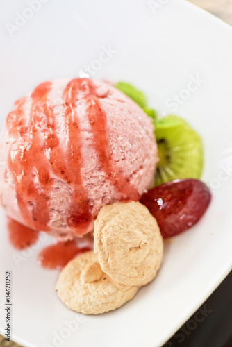 Fruit ice cream