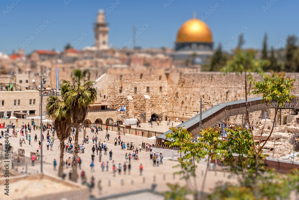 Φωτογραφία The Western Wall of the Temple and the Mosque of Omar.