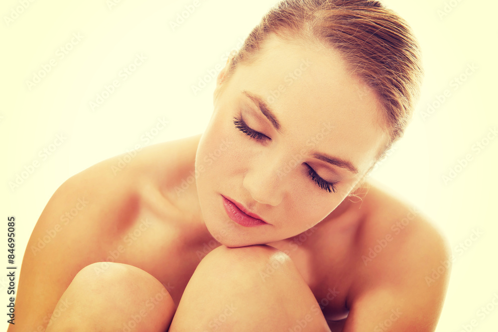 Obraz premium Spa woman sitting on the floor.