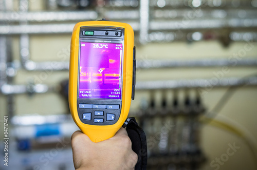 Thermal imaging inspection of heat tubes at house