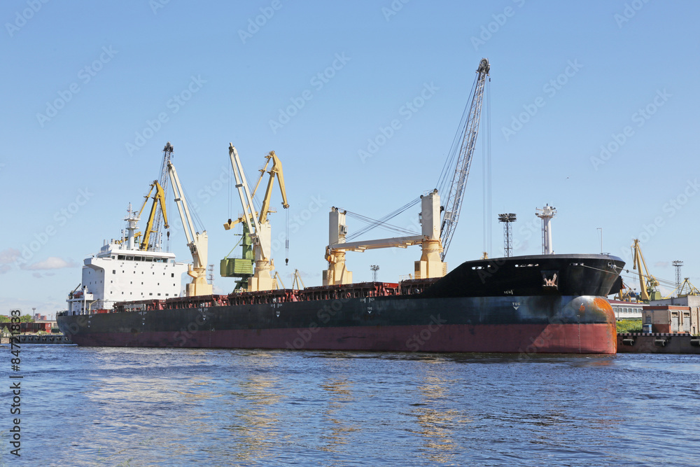 vessel is a bulk carrier at the port