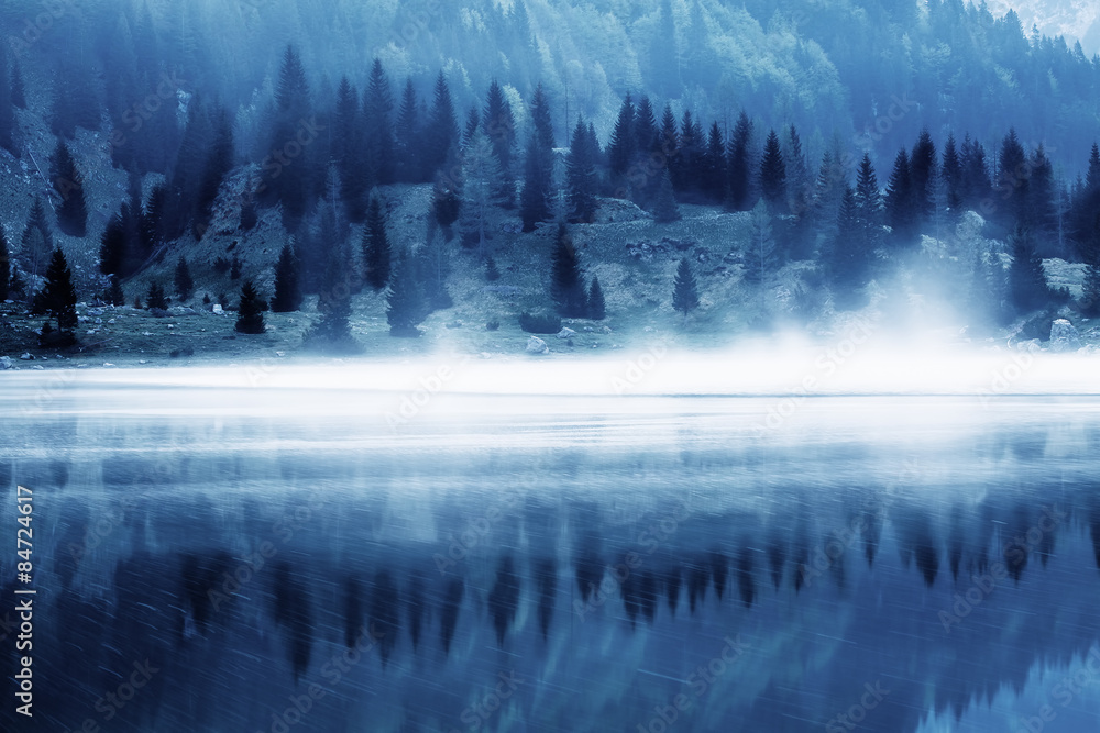 Fototapeta premium Landscape of a glacial lake.