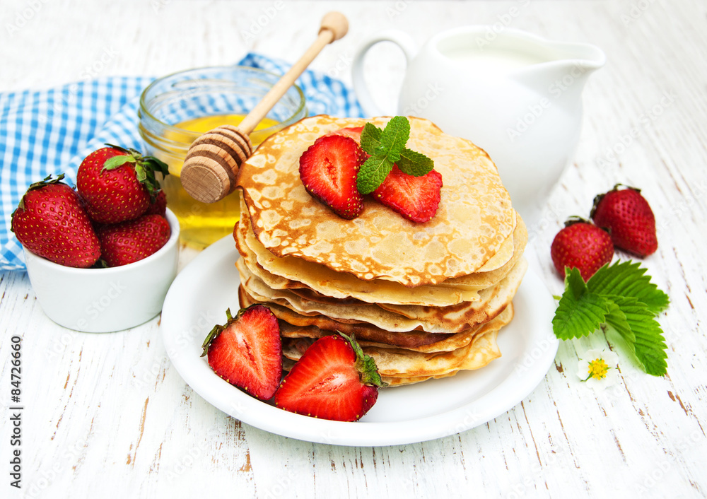Pancakes with strawberries Pancakes with strawberries