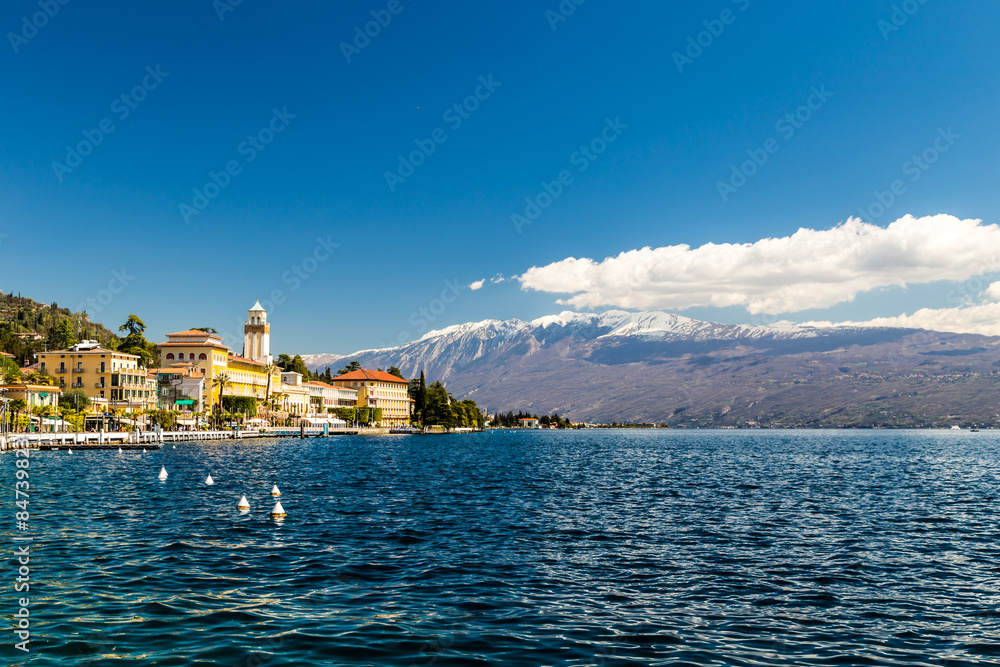 Hotels on the lake Garda