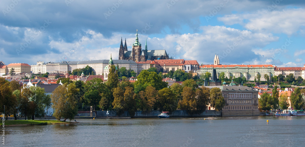 Fototapeta premium Panoramic View of Prague Castle