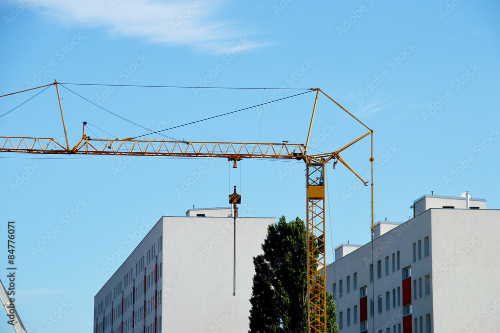 Fototapeta premium Untendrehender Turmkran