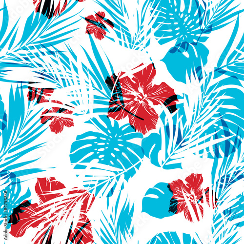Bright seamless summer tropical pattern with palm tree leaves