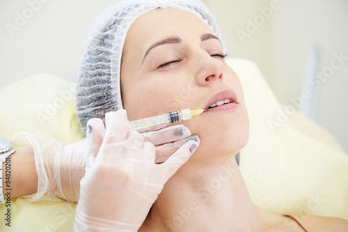 doctor doing cosmetic injection