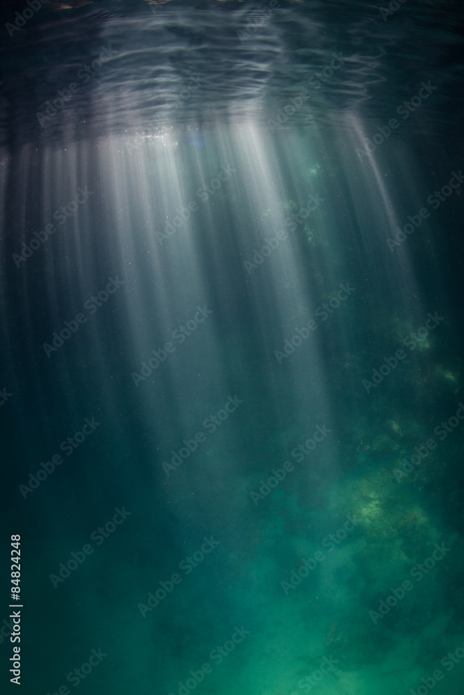Beams of Light Underwater Beams of Light Underwater