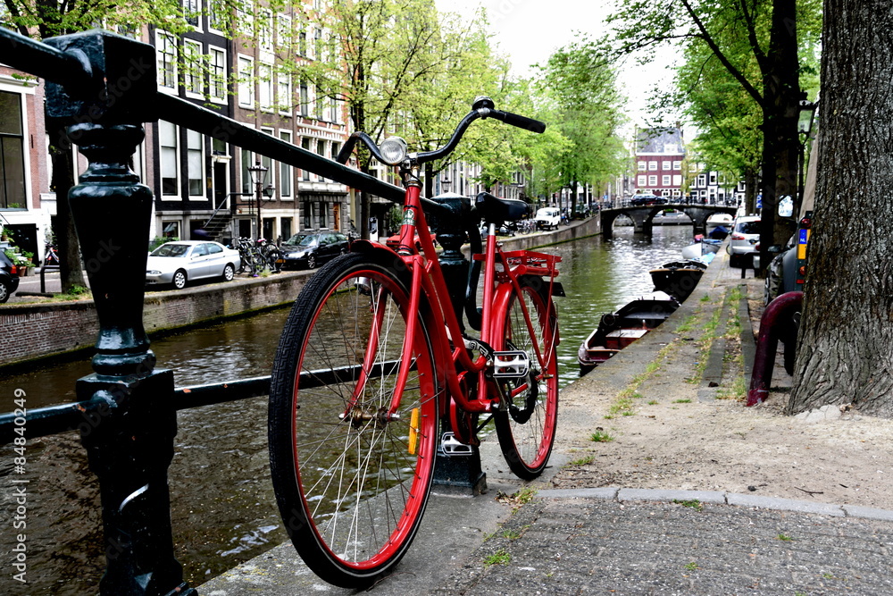 Fototapeta premium Red Bike in Amsterdam