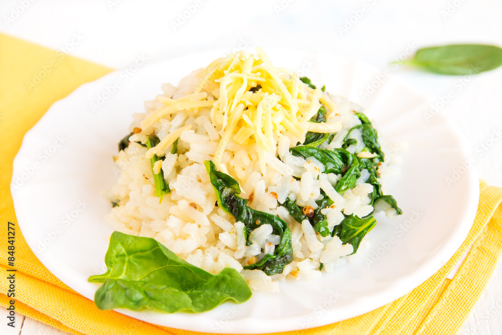 Spinach risotto with grated cheese Spinach risotto with grated cheese