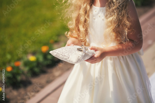 She brings rings