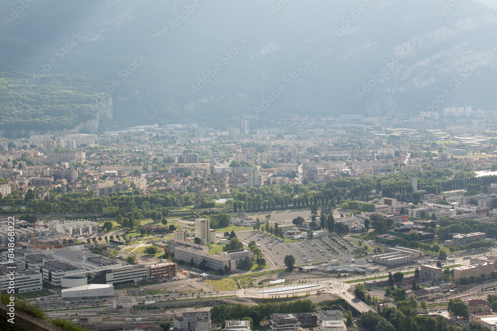 Obraz premium Grenoble depuis la Bastille