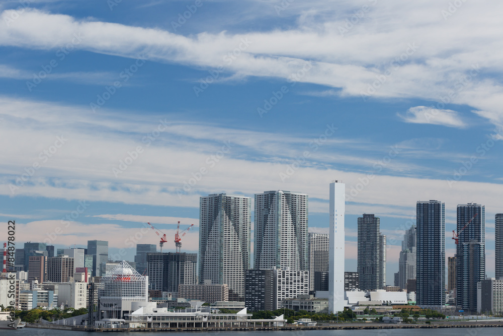 Fototapeta 東京港と高層ビル街