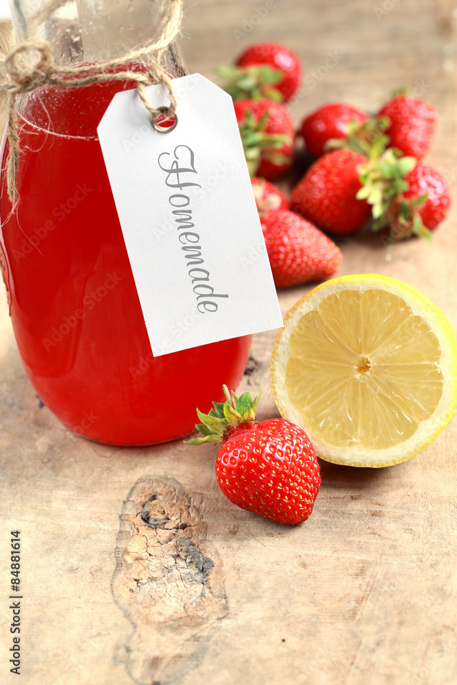 Erdbeerlimes Stock-Foto | Adobe Stock