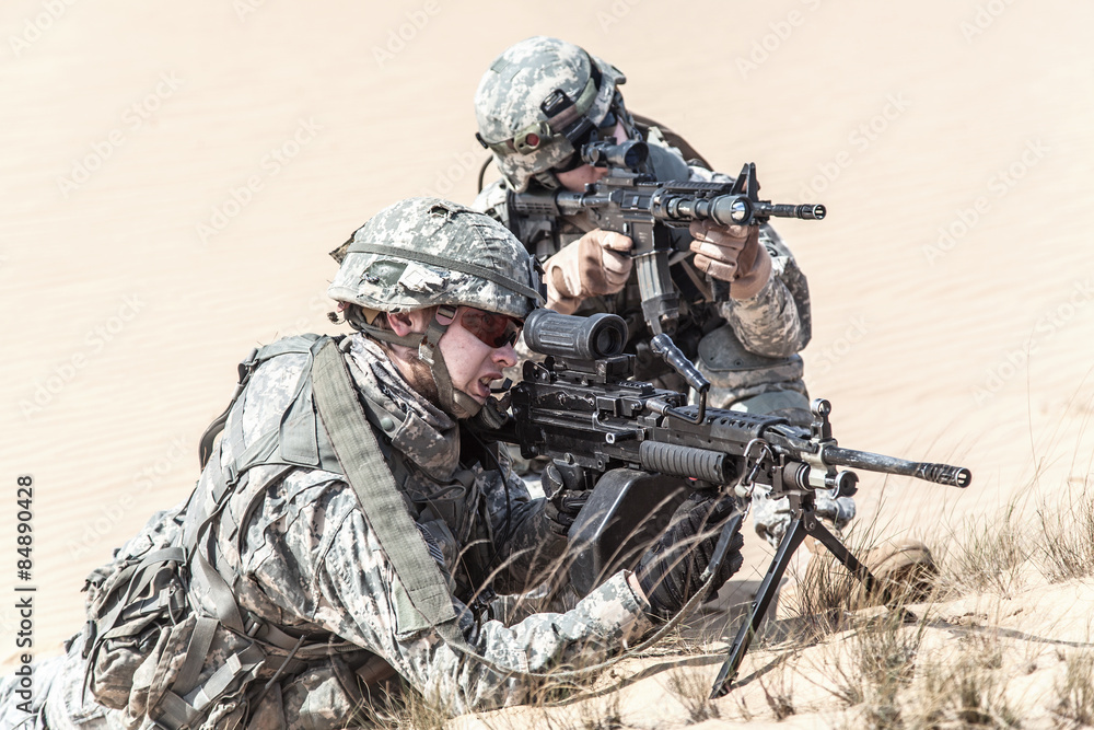 Fototapeta premium infantrymen in action