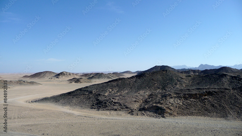 Wüstenpanorama mit Hügeln