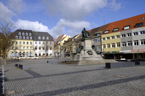 Friedrich Rückert Denkmal auf dem Markplatz in  Schweinfurt, Un