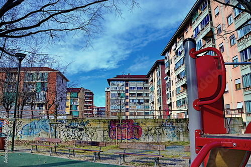 veduta di palazzi della periferia cittadina di Torino photo