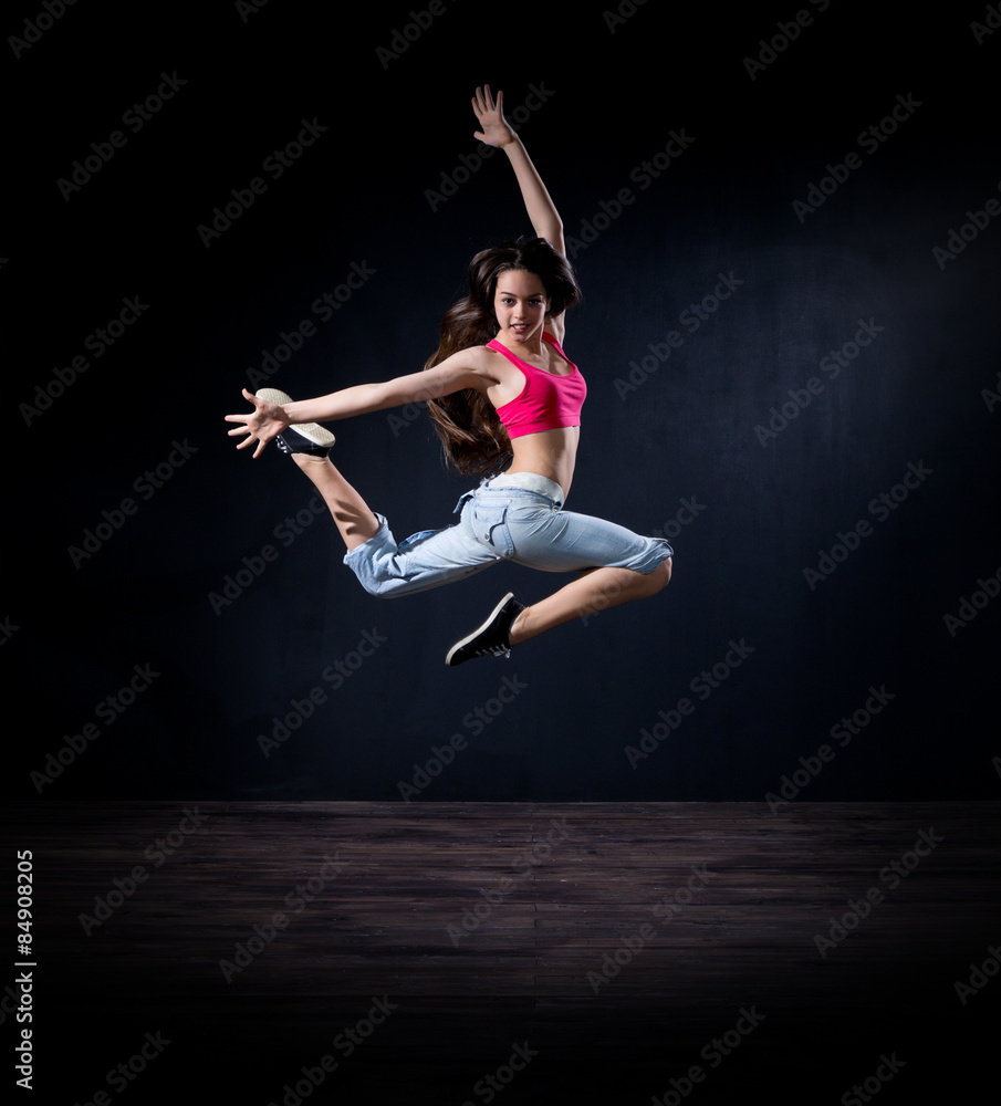 Modern dancer girl (normal ver) Modern dancer girl (normal ver)