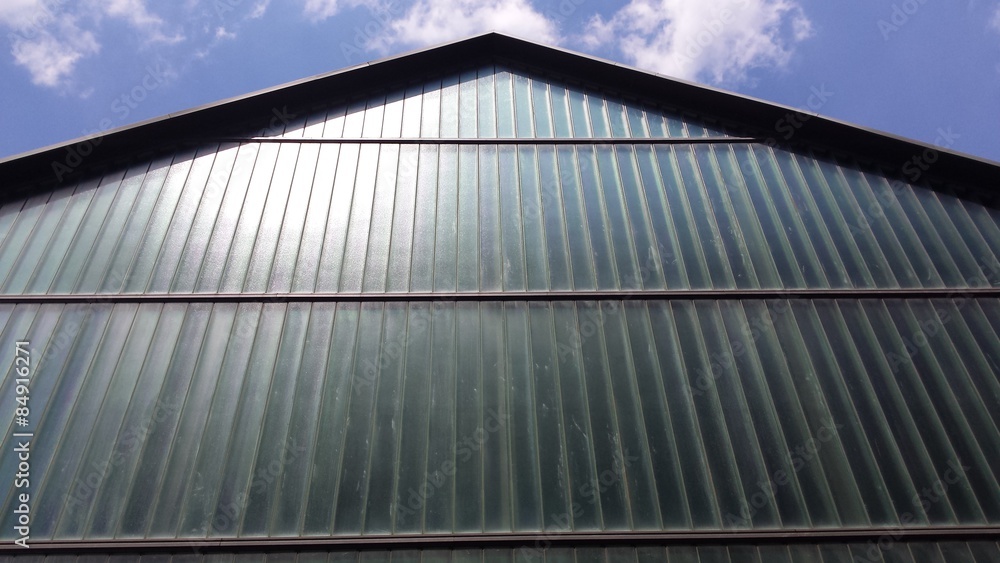 Fototapeta premium Fassadenverkleidung aus Glas