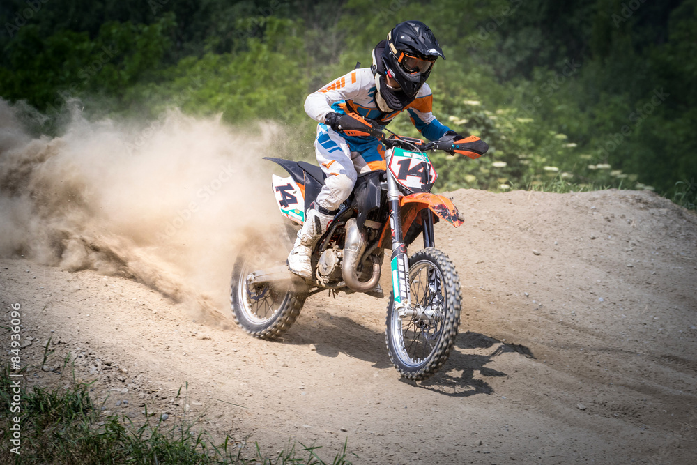 moto da cross in azione