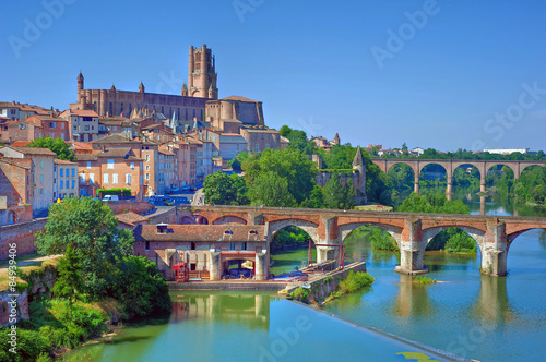 Obraz na plátně View of the August bridge and Saint Cecile church in Albi, France