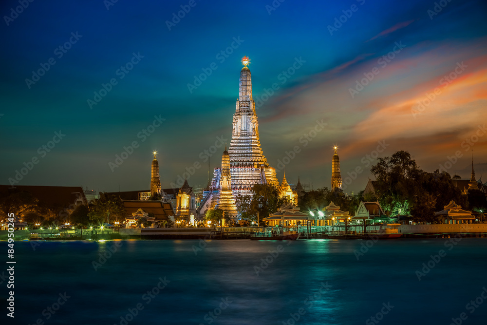 Wat Arun - The Temple of Dawn in Bangkok, Thailand