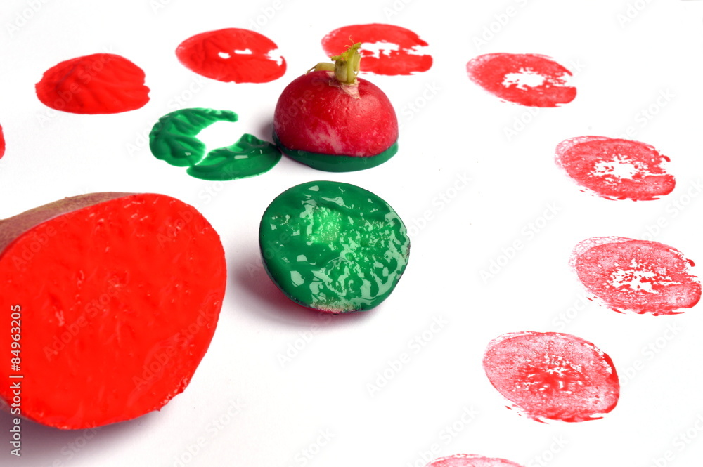Fototapeta premium Vegetable Prints With Potatoes, Radishes and Poster Paint