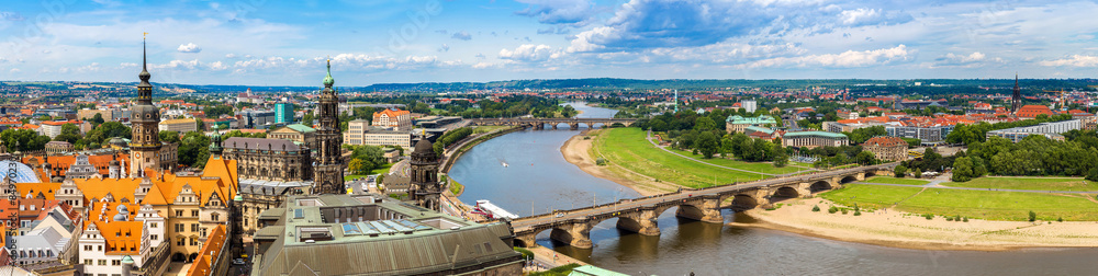 Naklejka premium Panoramic view of Dresden