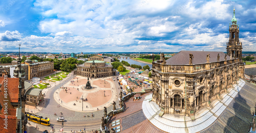 Fototapeta premium Panoramic view of Dresden