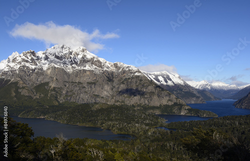 Fototapeta Naklejka Na Ścianę i Meble -  San Carlos de Bariloche, paisajes del Parque Nacional Nahuel Huapi, Argentina, Patagonia.